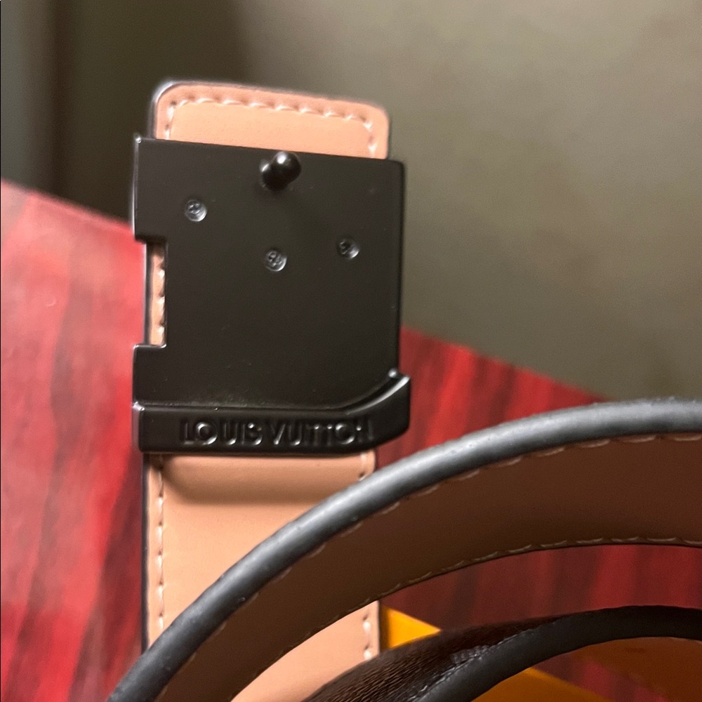 Louis Vuitton Men's Black Monogram LV Initiales Belt with Matte Black Buckle - Picture 2 of 4